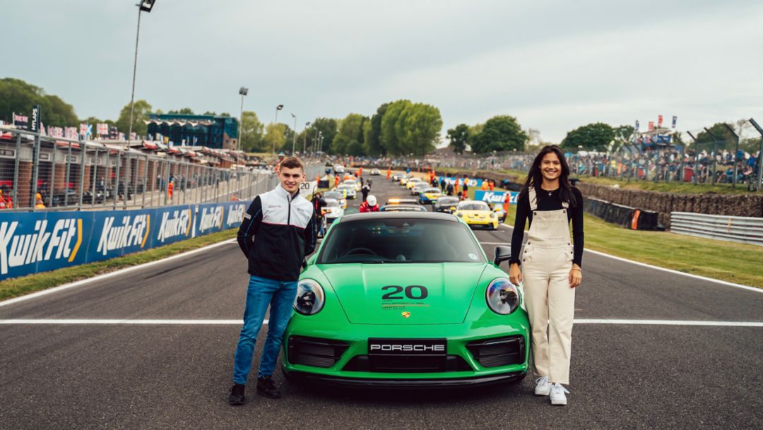 Эмма Радукану в гостях у Porsche Carrera Cup
